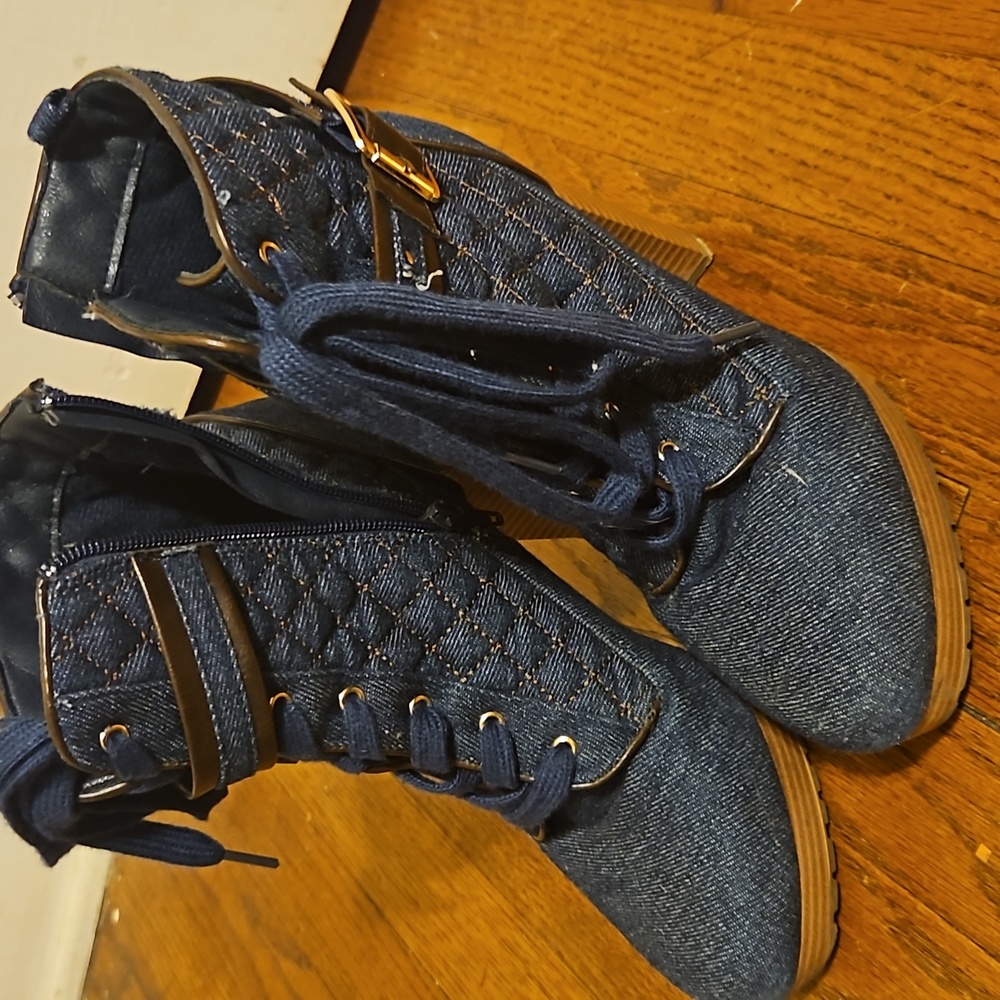 FREE SHIPPING Dark blue denim 3" lug heeled ankle boots